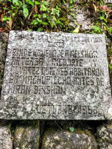 Placa en Machu Picchu